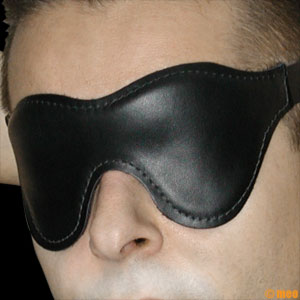 Classic Leather Blindfold