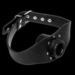 Rubber mouth mask w. piss gag
