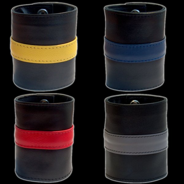 Color wrist wallet with zip