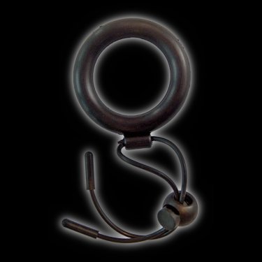 Thick rubber cockring with noose